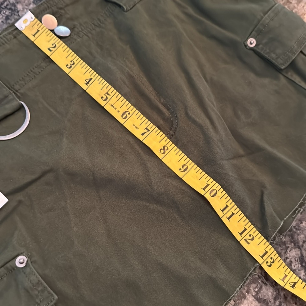 Tinseltown olive drab green cargo mini skirt NWT 3/26 - Picture 9 of 11